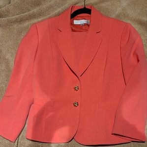 Tahari skirt suit 6p